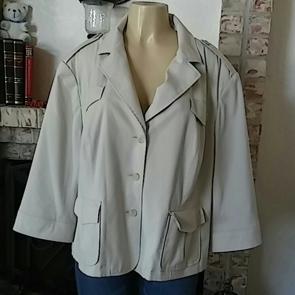 Covington Jackets & Blazers - Covington woman stretch jacket